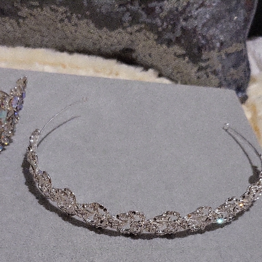Silver Rhinestone Tiaras - Picture 3 of 8